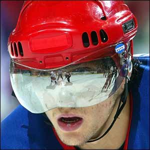 _40684625_icehockey_300.jpg